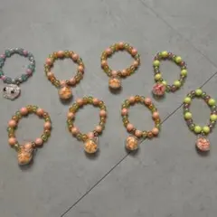 みんなでお揃いにおすすめ！カラフルビーズの子供用ブレスレット8個セット