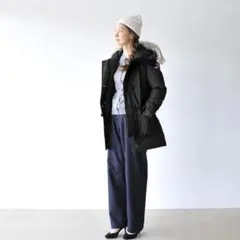 CANADA GOOSE ダウンジャケット Mサイズのサムネイル