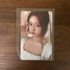 IZ*ONE】アン・ユジン（ホログラム入りフォトカード） - メルカリ