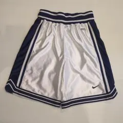 NIKE バスケットボールパンツ ホワイト ネイビー ビンテージ　バスパン　人気