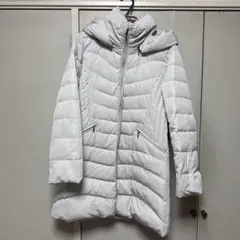 ダウンロングコート　シルバーホワイト　Lサイズ