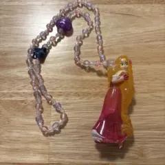 ラプンツェル　光るネックレス