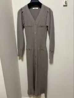 SNIDELフロントボタンニットワンピース