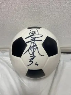 イニエスタ日本初試合記念直筆サインボール - メルカリ