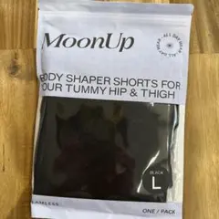 ムーンアップショーツ