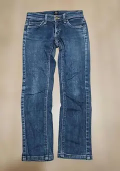 C17　ストレートデニム