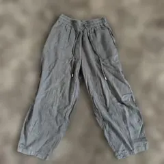 ZARA グレー カジュアルパンツ 軽量素材