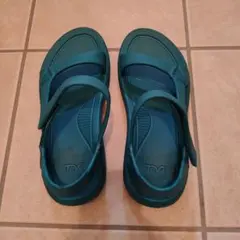 Teva サンダル グリーンのサムネイル