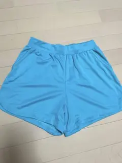 GU スポーツウェア　ショートパンツ