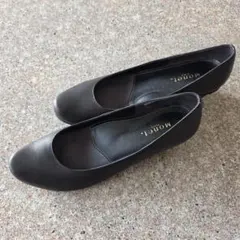 Monet ダークブラウン フラットパンプス