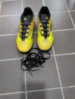 adidas サッカーシューズ イエロー/ブラック23.5センチ