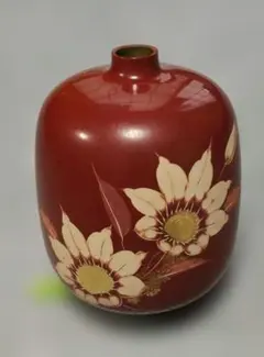 ☆深川製花瓶『朱地金彩桜尽くし模様』高さ20cm 底径9cm,口径7cm ☆深川製花瓶『朱地金彩桜尽くし模様』高さ20cm 底径9cm,口径7cm