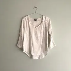 アイボリー Vネック 五分袖　コットン シャツ