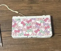 Hello kitty Nintendo 3ds 本体　充電器付き