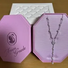 Swarovski Ariana Grande コラボ Y字型 ネックレスのサムネイル