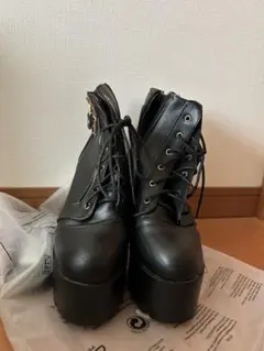 厚底編み上げブーツ 黒