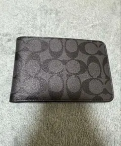 ☆新品未使用☆ Coach 二つ折り財布 ダークブラウン