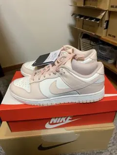 Item thumbnail for item 09bd8fa6-dbce-4057-a5ce-1de893dfb1b1