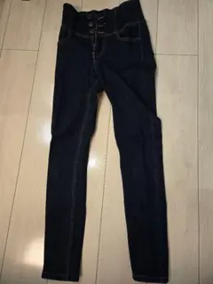 FUN ハイウエスト スキニーデニムパンツ Mサイズのサムネイル