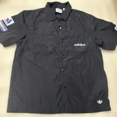 adidasナイロンTシャツ