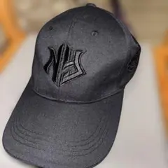 ブラック NYロゴ刺繍 ベースボールキャップ