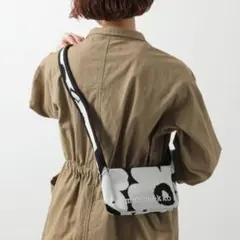 未使用 マリメッコ marimekko ニットミニショルダーバッグ ウニッコ
