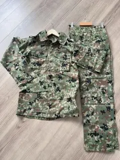 陸上自衛隊 迷彩 戦闘服3型 ベルト付 上下セット - メルカリ