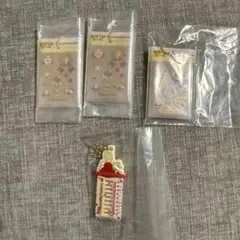 サンリオキャラクターズごほうびシール風チャーム　マロンクリーム　レトロくし