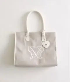 OLIVE des OLIVE ハートミラーチャーム付きトートのサムネイル