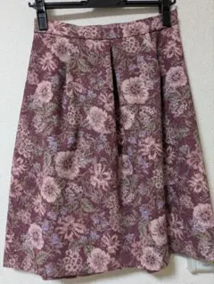 クチュールブローチ　スカート　花柄