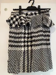 ZARA フリル付きチェック柄タイトスカート M