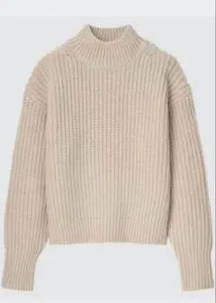 ユニクロ　ベージュ　ローゲージセーター（長袖）