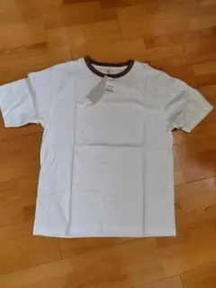 スリードッツ　ホワイト Tシャツ クルーネック 日本製のサムネイル