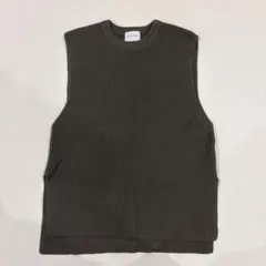 ダークグリーン リブ編み ノースリーブニットベスト