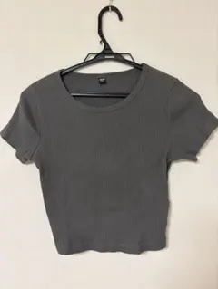 UNIQLO グレー リブ編み クロップドTシャツ S