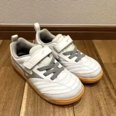 ミズノ スニーカー ホワイト グレー　フットサルシューズ　キッズ　18センチ