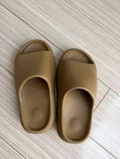adidas YEEZY SLIDE OCHRE KANYE WEST 23.5のサムネイル