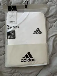 vネック Tシャツ