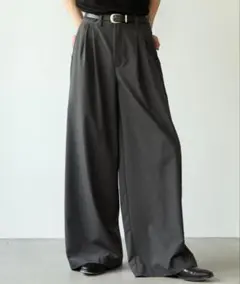 sinss 2タックワイドストレートスラックスのサムネイル
