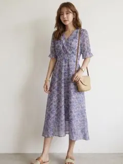 小花柄ロングワンピース