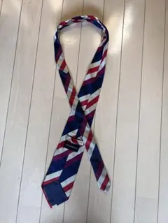 イヴサンローラン 赤青白 ストライプ ネクタイ