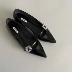 新品未使用✨OHGA オーガ　フラットシューズ　ビジュースタッズ　ブラック OHGA]ビジュー付きパンプス | KOBUNSHA SELECT SHOP | [OHGA