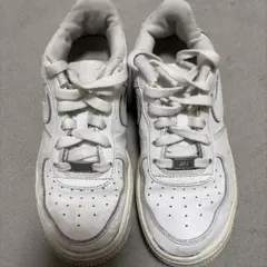 NIKE AIR FORCE 1 ホワイト スニーカー