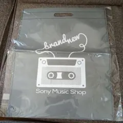 Item thumbnail for item 14979819-f70a-4102-b1fa-d95e86b5d24d