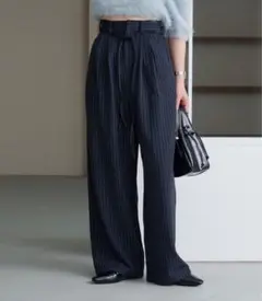 Kastane 全人類パンツ　ピンストライプスラックス
