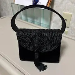 ヴィンテージ　黒ベルベットハンドバッグ　冠婚葬祭　岩佐だと思います