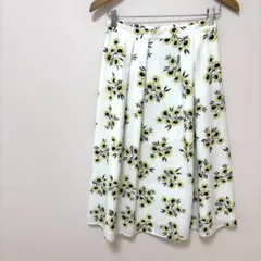 【アンタイトル】フラワープリントひざ丈フレアスカート　S　白ホワイト　フェミニン