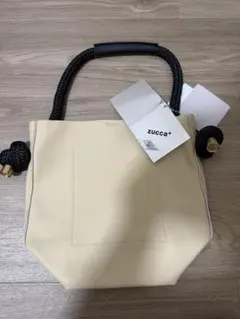 新品✨zuccaアイボリー 合成皮革