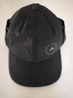 adidas ステラ・マッカートニー　パデッドキャップ　黒