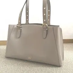 サマンサタバサ レザー ハンドバッグ グレー A4収納可 通勤 可調節ショルダー